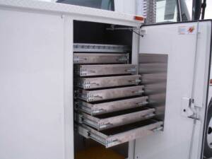 012-service-body-Crane Master-2-001 (1)